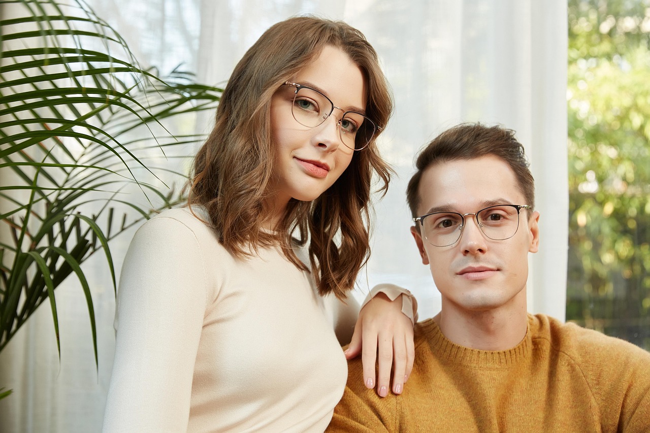 entdecken sie unsere vielfältige auswahl an accessoires, die ihrem stil den perfekten schliff verleihen. von schmuckstücken über taschen bis hin zu trendigen hüten – finden sie alles, was sie brauchen, um ihr outfit zu vervollständigen und zu personalisieren.