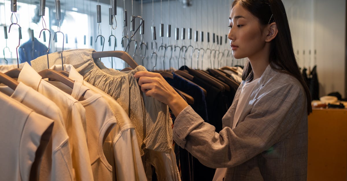 entdecken sie die neuesten trends der saisonalen mode! stilvolle outfits, die perfekt zu jeder jahreszeit passen. lassen sie sich inspirieren und verwandeln sie ihren kleiderschrank mit unseren aktuellen kollektionen.