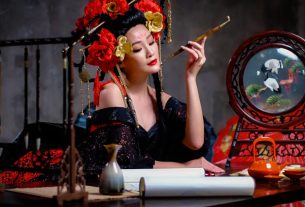 entdecken sie die faszinierende welt der vintage-mode, wo zeitlose stile und einzigartige stücke aufeinander treffen. lassen sie sich von nostalgischen designs und erstklassigen stoffen verzaubern, die einen hauch von geschichte in ihre garderobe bringen.